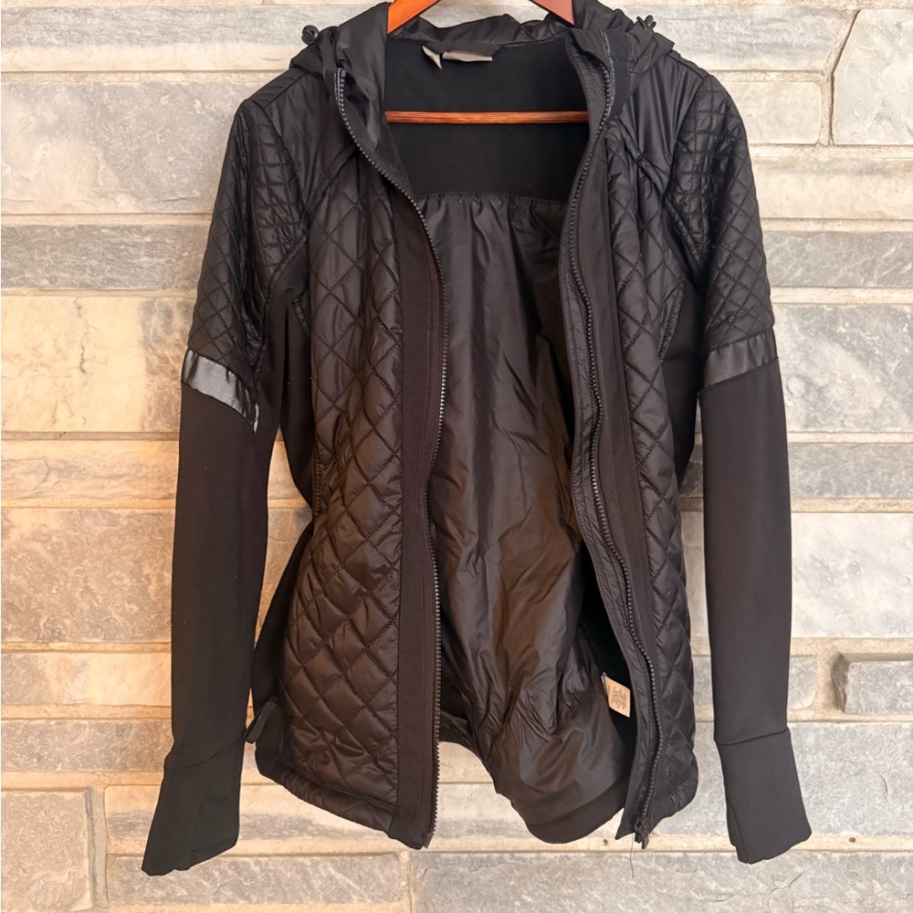 Athleta Black Quilted Hybrid Hooded Jacket
